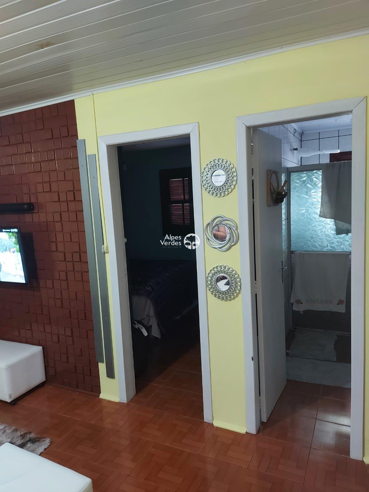Casa à venda com 9 quartos, 243m² - Foto 7